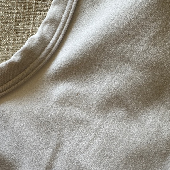 🤍 Lululemon White Racerback Tank Top (Size 00) - Picture 4 of 4